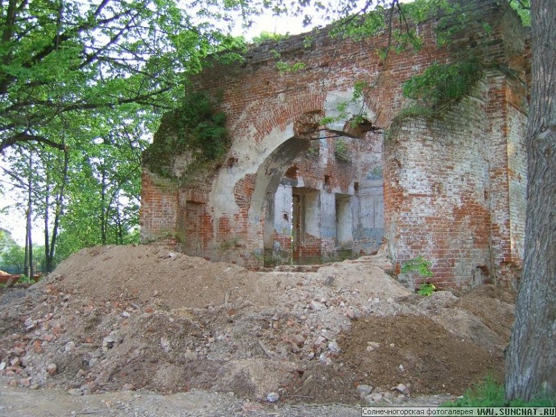 Михаилоархангельская церковь д.Вертлино в 2005 г.