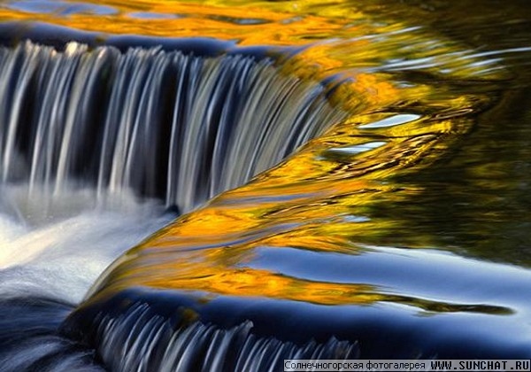 маленький водопад