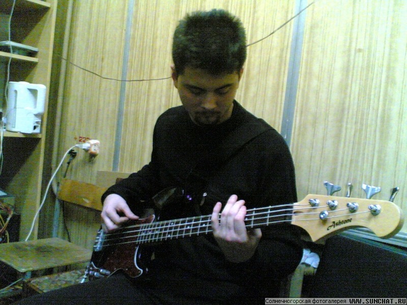 DaimoS with Bass